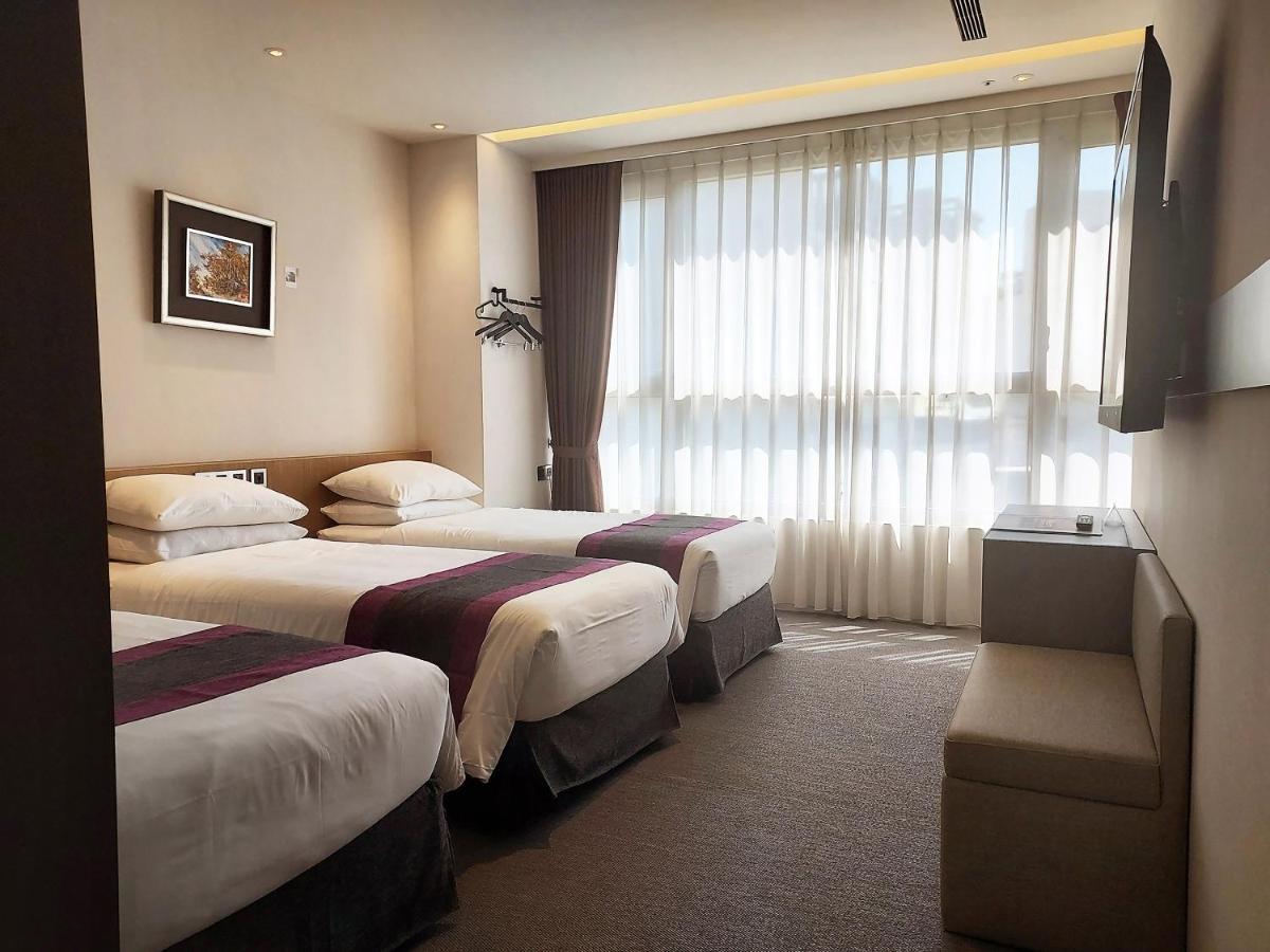 טאיצ'ונג Royal Roi Hotel מראה חיצוני תמונה