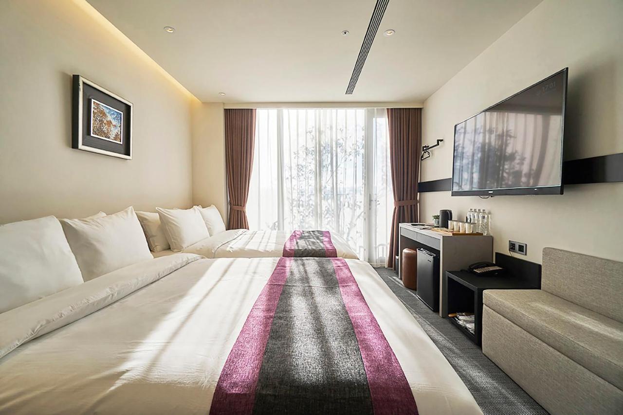 טאיצ'ונג Royal Roi Hotel מראה חיצוני תמונה