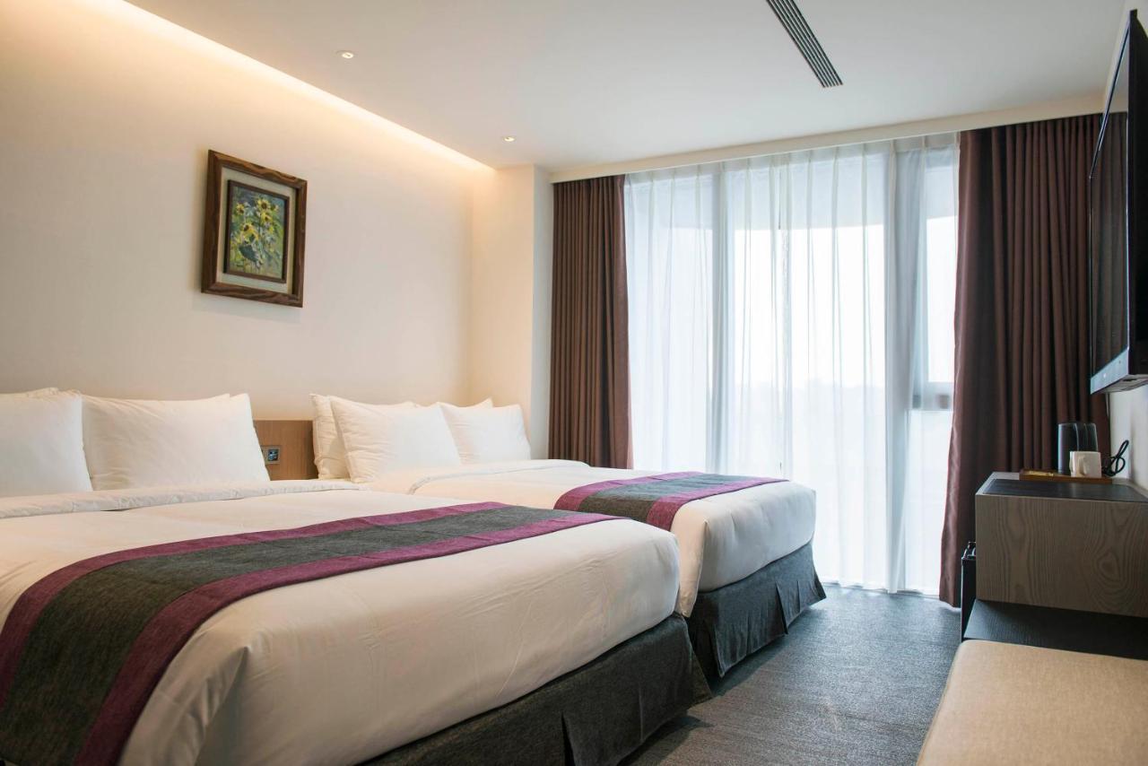 טאיצ'ונג Royal Roi Hotel מראה חיצוני תמונה
